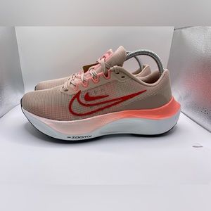 Nike Zoom Fly 5, US Women’s sz 8.5, color: peach